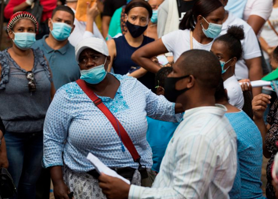 Autoridades reportan 1,267 nuevos contagios y otras 6 muertes de covid-19 en RD