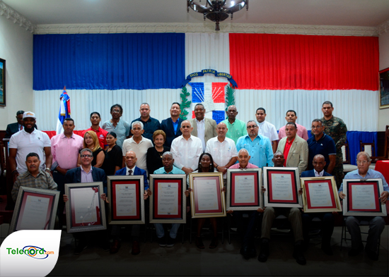 Unión Deportiva Prov. Duarte reconoce a 9 destacados deportistas en premio al mérito olímpico Mario Ortega.