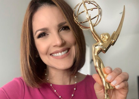 Periodista dominicana Darling Burdiez logra seis nominaciones a Premios Emmy