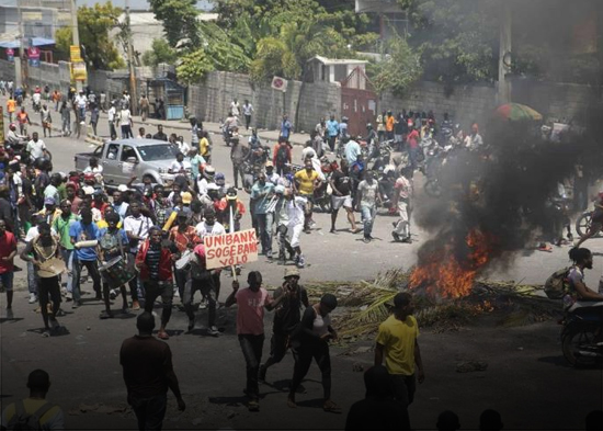 La violencia callejera deja ya casi 4,000 muertos y 1,800 secuestros en Haití