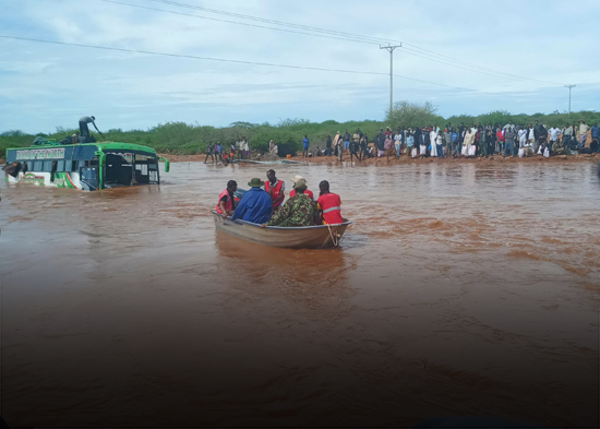 Al menos 32 muertos y 40.200 desplazados en Kenia por las fuertes lluvias e inundaciones