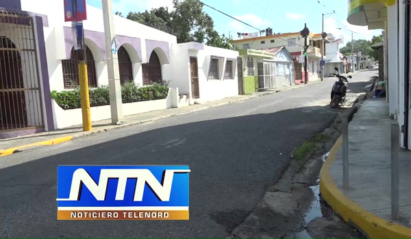 Denuncian 25 días sin agua potable en la calle Mella del sector Pueblo Nuevo en SFM