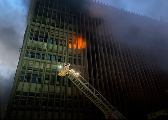 Un incendio en edificio de telecomunicaciones de El Cairo deja cuatro muertos y 26 heridos