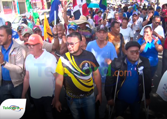 Diversas organizaciones sociales y populares de SFM Movimiento social y protestan frente a oficinas de EDENORTE