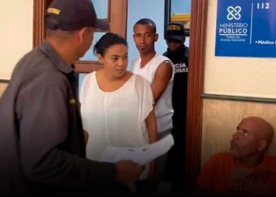 Madre de niña muerta en Los Guandules dice hablaba con ella solo por videollamada, según expediente