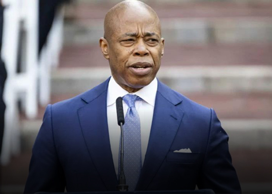 Eric Adams renuncia a un segundo mandato frente a la Alcaldía de Nueva York