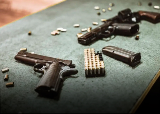 Ecuador destruye 21.200 armas y municiones incautadas a grupos criminales en últimos meses