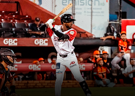 Taylor y Rodríguez conectan cuadrangulares en la aplastante victoria de los Gigantes sobre Toros