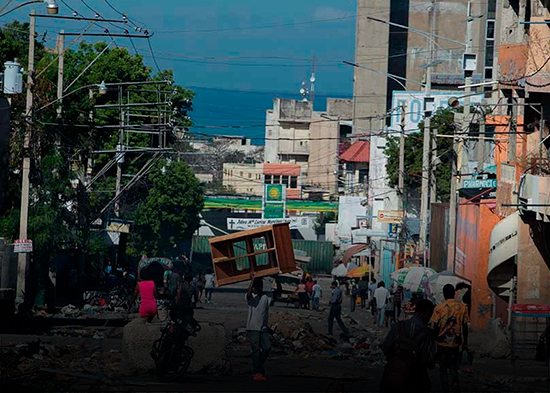"Algo más que fuerza bruta" para acabar con las pandillas en Haití, dice Crisis Group