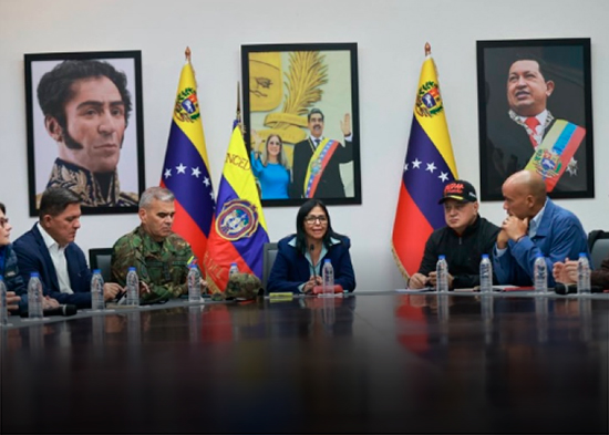 Presidenta interina de Venezuela pide a Trump relación equilibrada y respetuosa