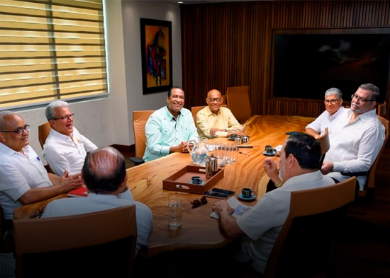 Conforman Patronato para ayudar a construir edificio de la Cruz Roja Dominicana en Santiago