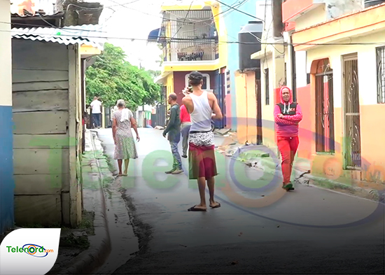 “No podemos dormir cuando llueve”, el clamor de residentes zona vulnerable en Barrio Azul SFM