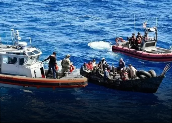 Detienen a 48 migrantes haitianos abandonados por contrabandistas en isla puertorriqueña