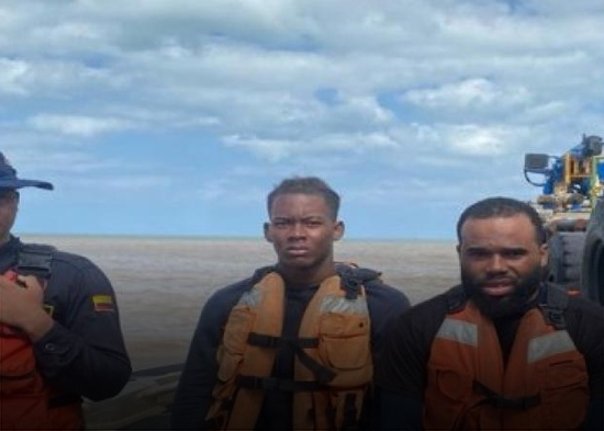 La Armada colombiana rescata a dos dominicanos que estaban a la deriva en La Guajira
