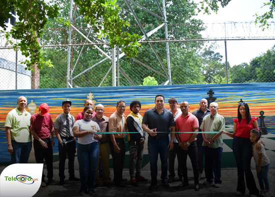 Inauguran mural de ajedrez Arte y Ciencia en SFM
