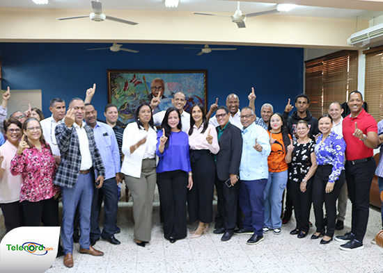 Unidad y Compromiso presenta plancha para las elecciones de FAPROUASD