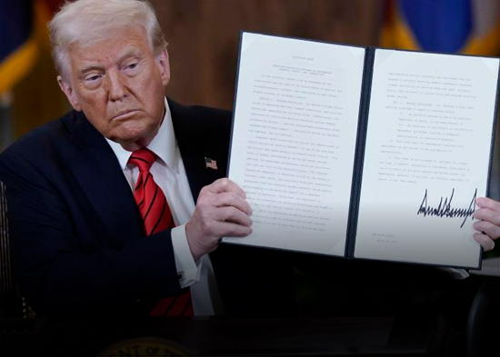 Trump firma una orden para desmantelar casi por completo el Departamento de Educación