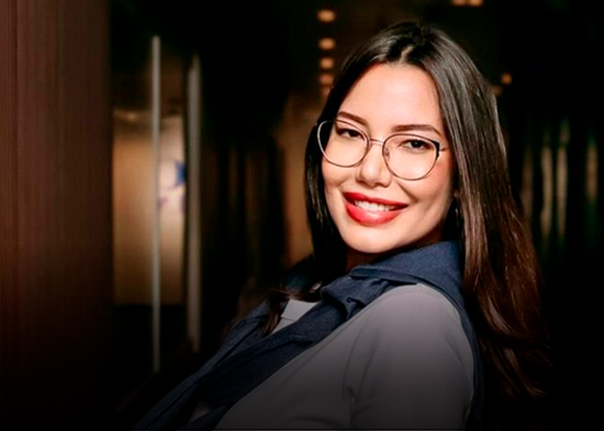 Carolina Feliz se une al programa radial "Juego de damas"