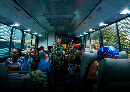 ONU denuncia expulsión en un mes de 900 embarazadas o lactantes haitianas desde RD