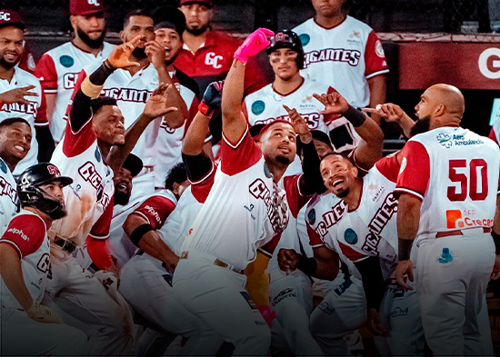 Gigantes vencen a Leones y se mantienen en la lucha por la clasificación LIDOM