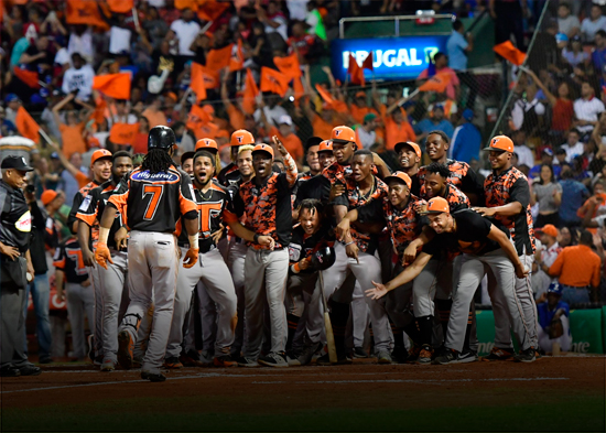 Leones y Toros pican delante en apertura del Round Robin