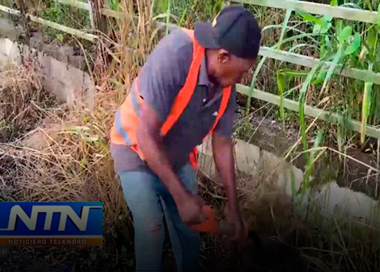 MOPC en SFM trabaja en limpieza de la ciudad y construcción de vivienda a familia de escasos recursos