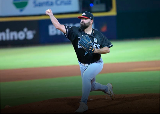 Urquidy lanza en grande en la victoria 5-1 de Leones sobre Gigantes