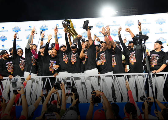 Leones del Escogido logran el bicampeonato