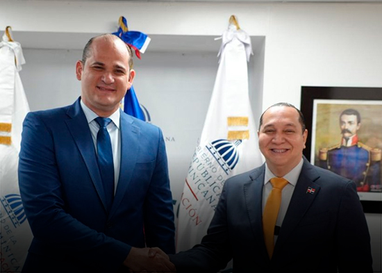 Firman acuerdo para analizar y fortalecer programas de alimentación y salud escolar