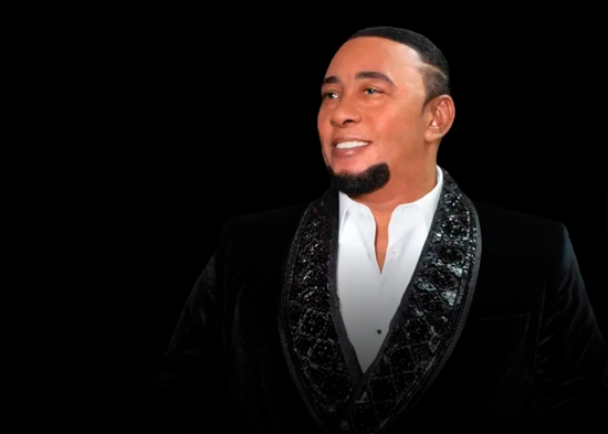 Bad Bunny usa frase de Antony Santos en el Super Bowl y el Mayimbe reacciona