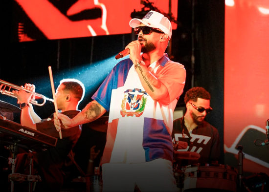 Don Miguelo y El Sujeto ponen acento urbano al cuarto concierto del Carnaval Vegano 2026