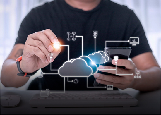 La nube, el espacio digital de los latinos