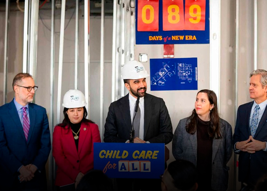 Nueva York pone en marcha su primera guardería gratuita para trabajadores municipales