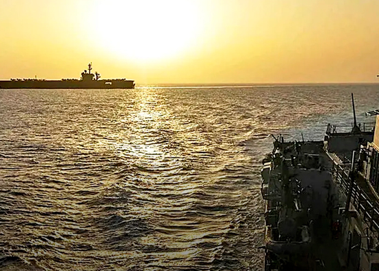 Bloqueo Naval en Ormuz estanca el diálogo EE.UU.-Irán