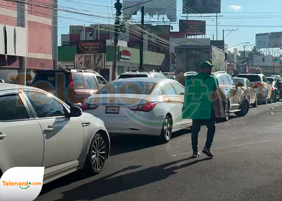 Caos vial agrava situación en principales avenidas de SFM