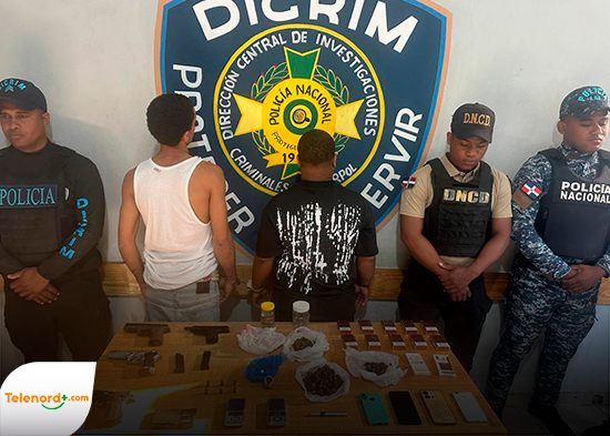 Policía y Ministerio Público realizan operativos en Barahona; ocupan armas, drogas y arrestan varias personas
