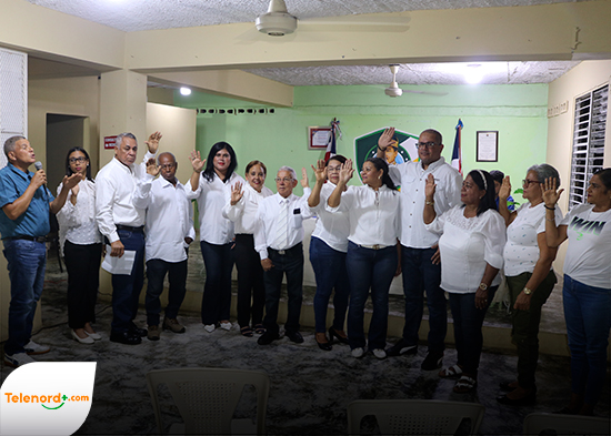 Juramentan nueva directiva del Club deportivo y cultural Gregorio Luperón SFM