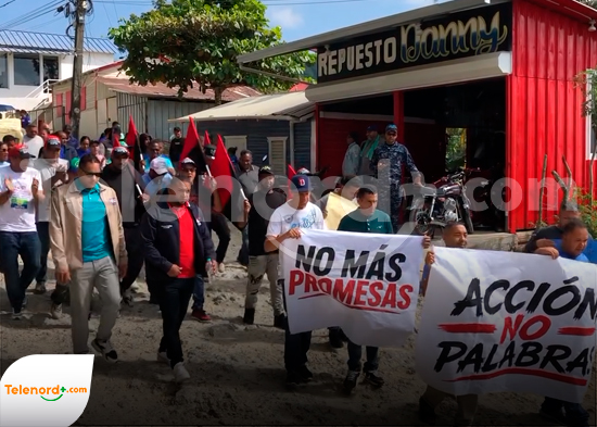 Comunitarios exigen construcción de carreteras en la zona montañosa de Tenares