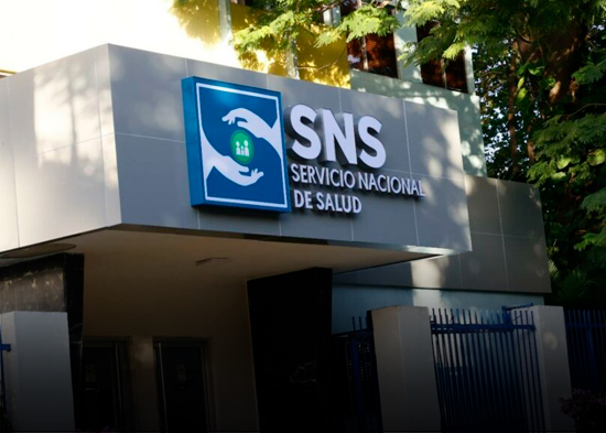 SNS niega extensión de horario en hospitales y responde a reclamo de enfermeras