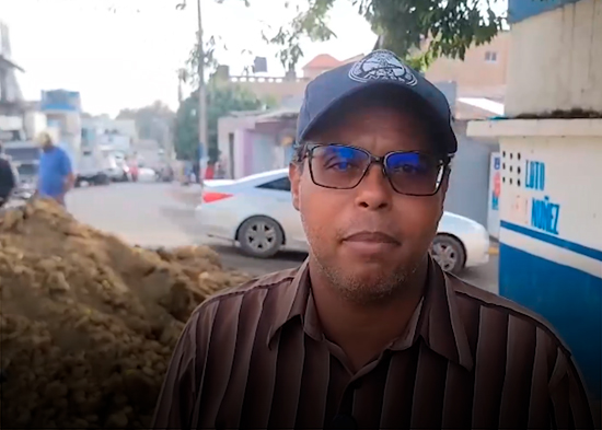 INAPA interviene el sector La Javiela para solucionar problemas de agua potable