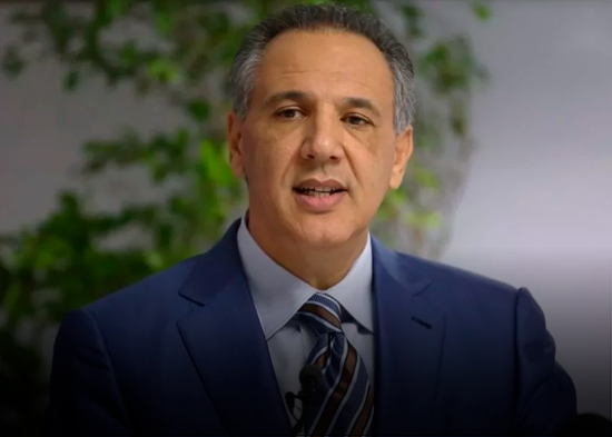 José Ramón Peralta propone una mesa de trabajo nacional para impulsar la industria del coco dominicano