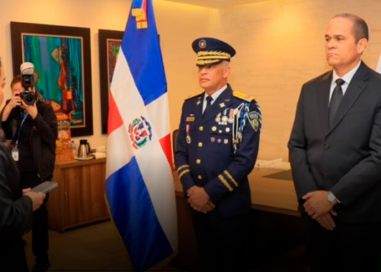 El director de la Policía se despide con mensajes que golpean como macanazos